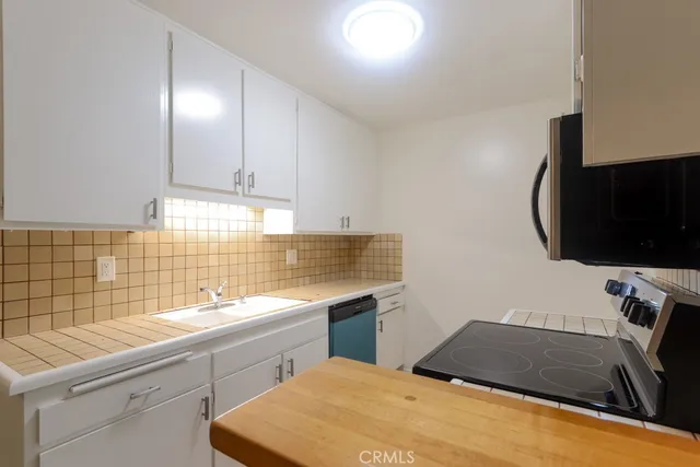 $560,000 | 412 North Bellflower Boulevard, Unit 122, Long Beach, CA 90814