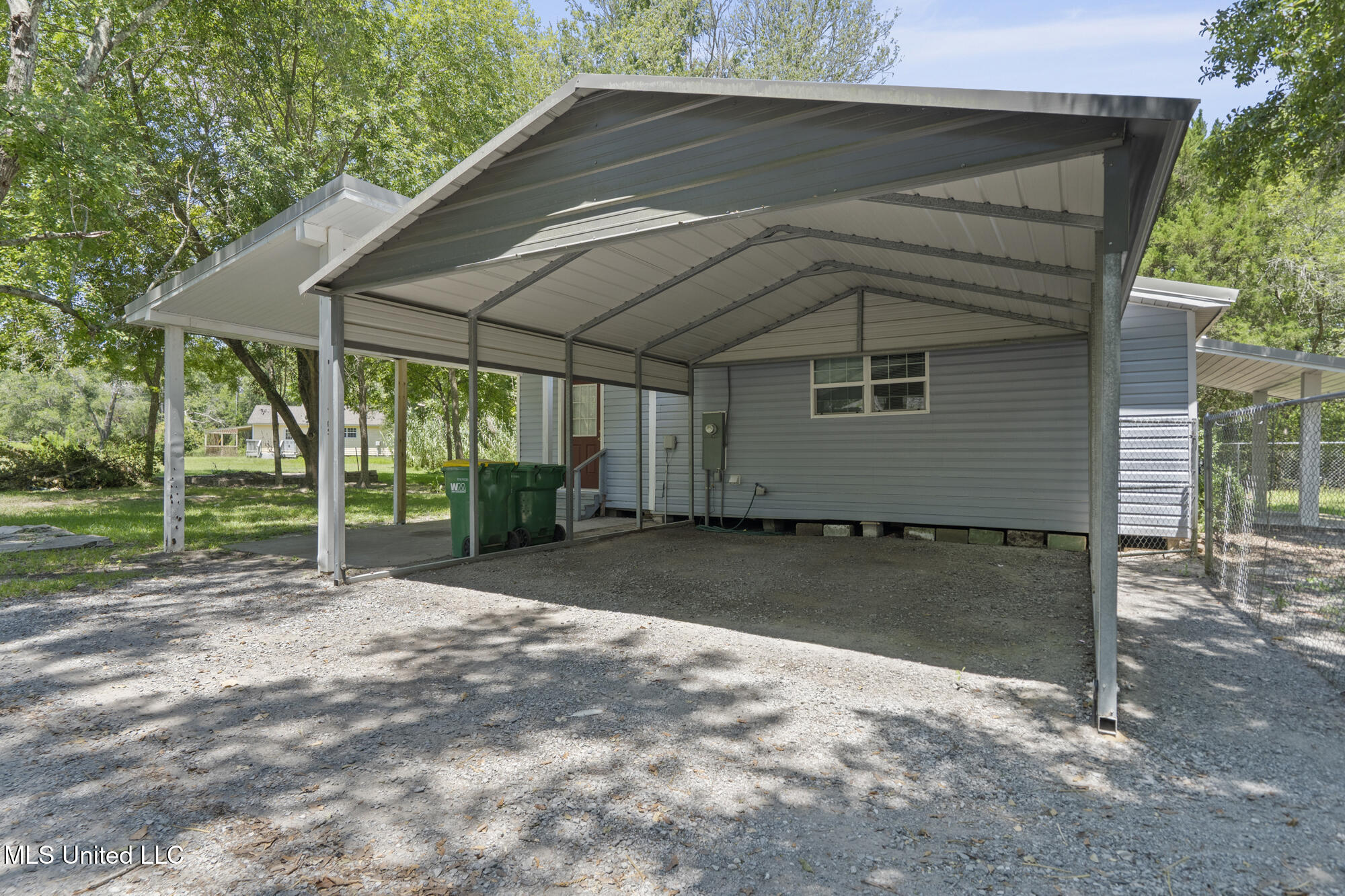529 Pear Street Ocean Springs, MS 39564 - Photo 20 of 22 Side of home