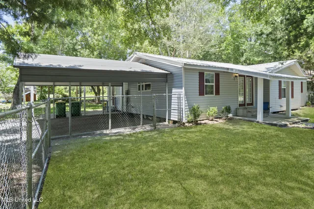 $160,000 | 529 Pear Street, Ocean Springs, MS 39564