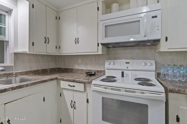 $160,000 | 529 Pear Street, Ocean Springs, MS 39564