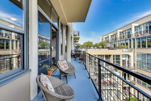 $449,900 | 900 North Kingsbury Street, Unit 1025, Chicago, IL 60610