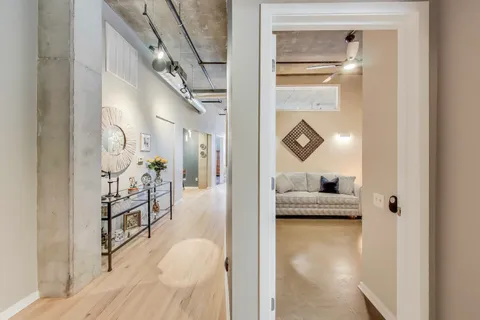 $449,900 | 900 North Kingsbury Street, Unit 1025, Chicago, IL 60610