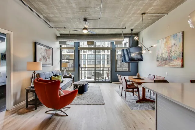 $449,900 | 900 North Kingsbury Street, Unit 1025, Chicago, IL 60610