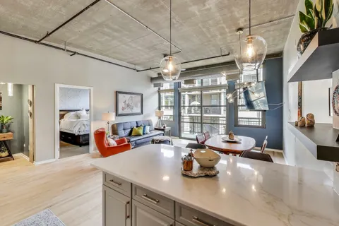 $449,900 | 900 North Kingsbury Street, Unit 1025, Chicago, IL 60610