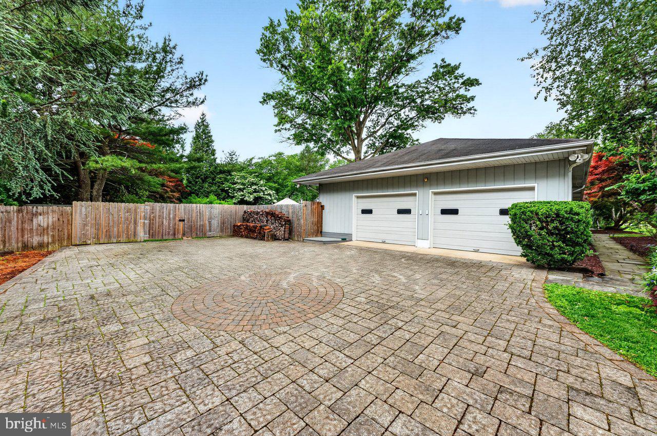 17 Azalea Way Hamilton, NJ 08690 - Photo 30 of 40
