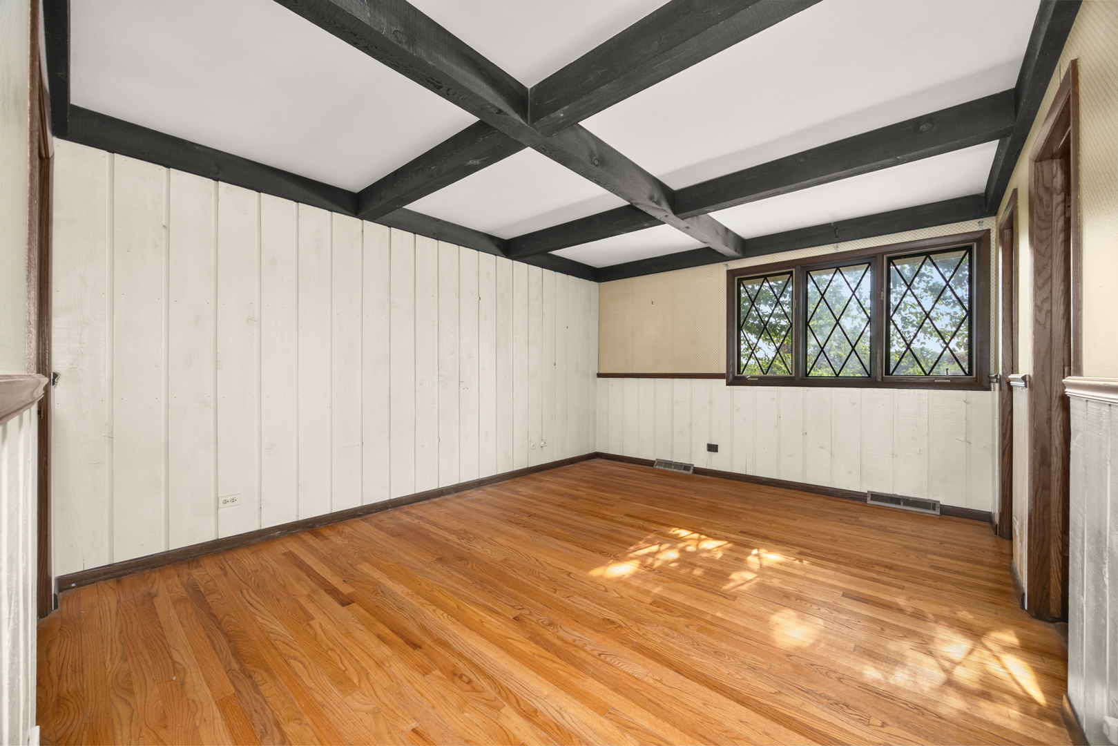 18309 Bock Road Lansing, IL 60438 - Photo 17 of 28 a view of an empty room with a window