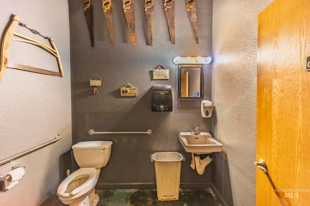 $259,000 | 603 Front Street, Cottonwood, ID 83522