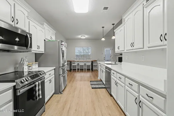 $455,000 | 1960 Bakersfield Drive, Nesbit, MS 38651