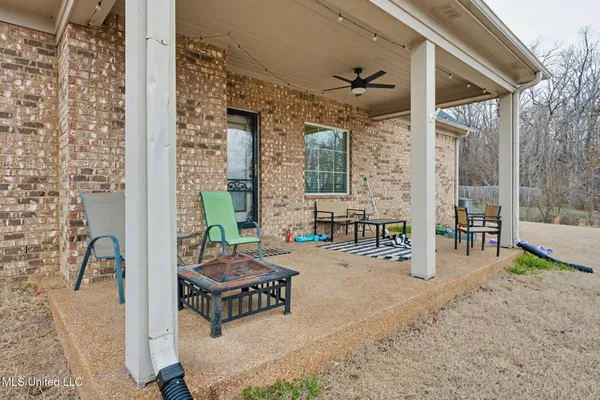 $455,000 | 1960 Bakersfield Drive, Nesbit, MS 38651