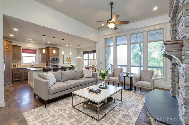 $600,000 | 1317 Northeast Kenwood Drive, Lee's Summit, MO 64064