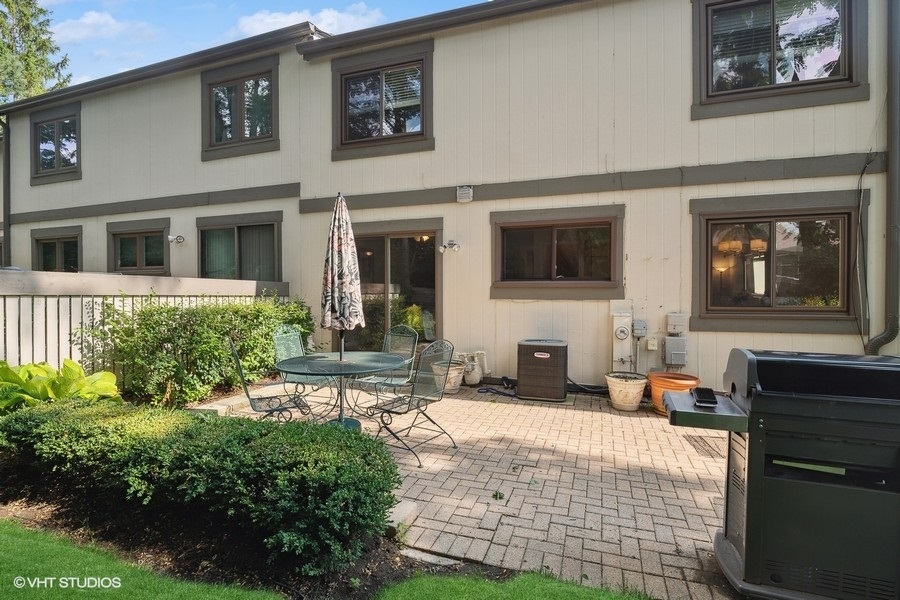 103 Viola Court Rolling Meadows, IL 60008 - Photo 22 of 27 a house view with a outdoor space