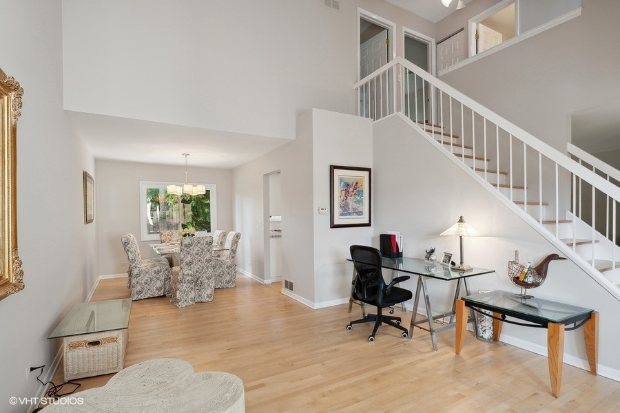 103 Viola Court Rolling Meadows, IL 60008 - Photo 5 of 27 a living room with furniture and wooden floor