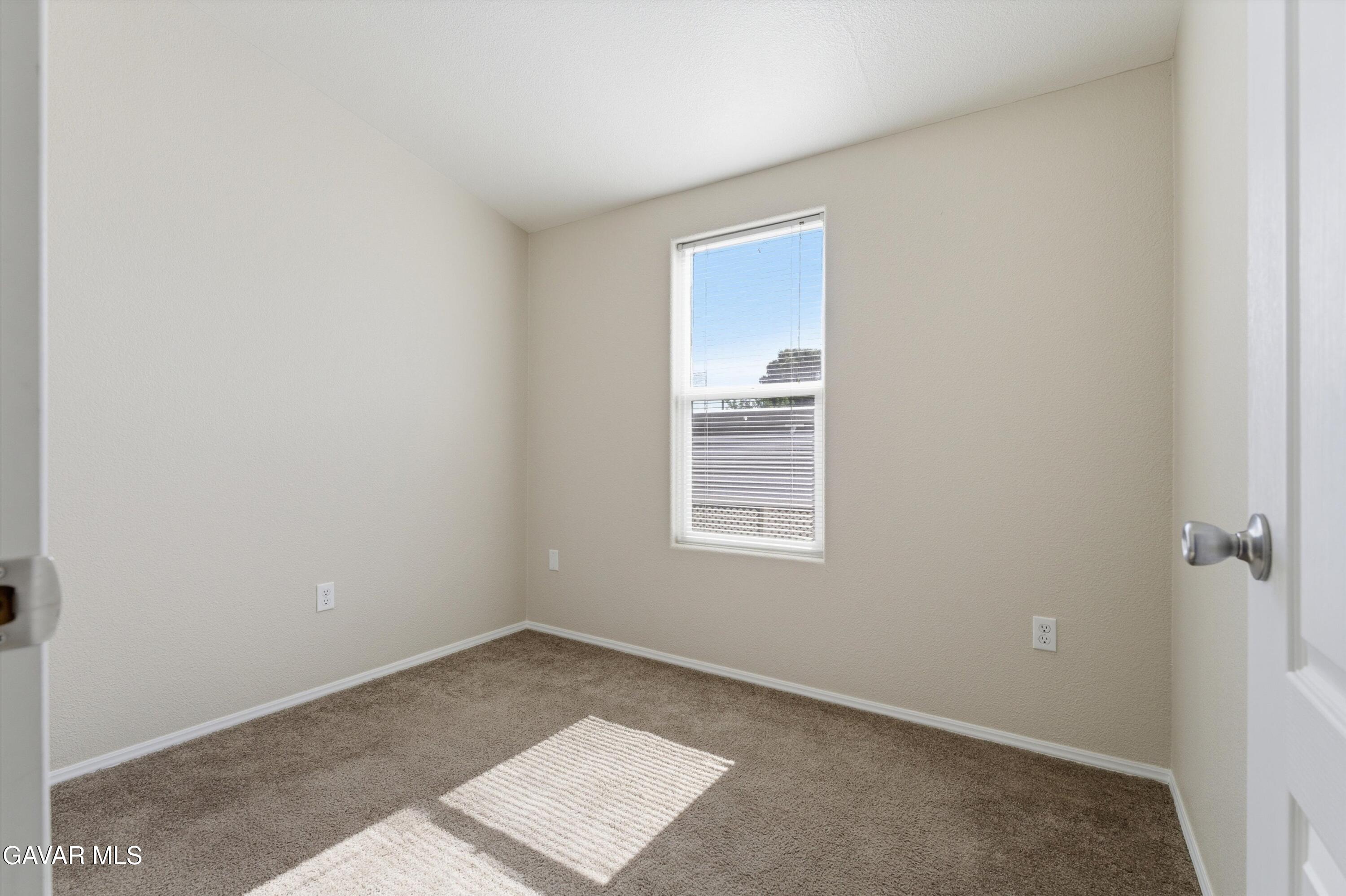 20683 Waalew Road Apple Valley, CA 92307 - Photo 22 of 33 17-JYP06317