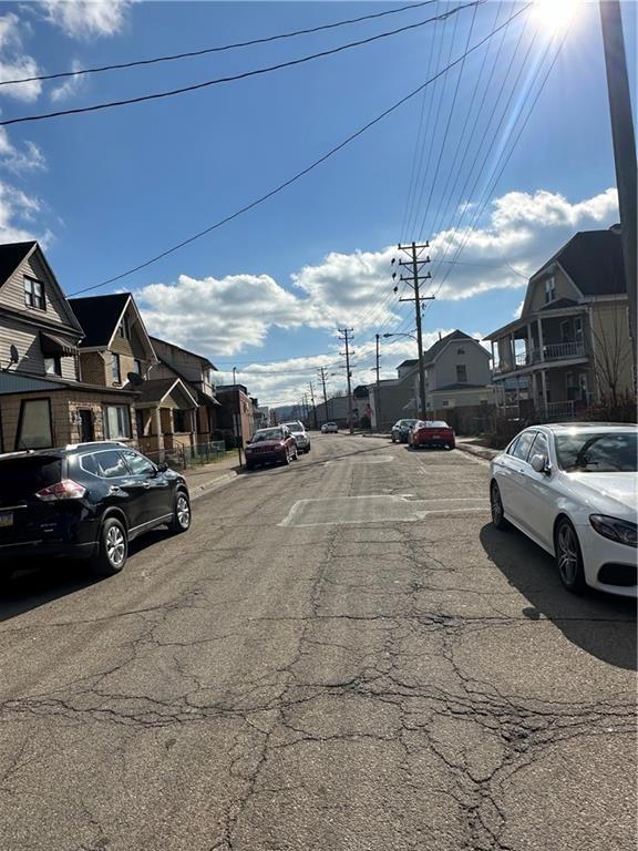 1616 3rd Avenue Arnold, PA 15068 - Photo 3 of 18 a car parked in front of a house