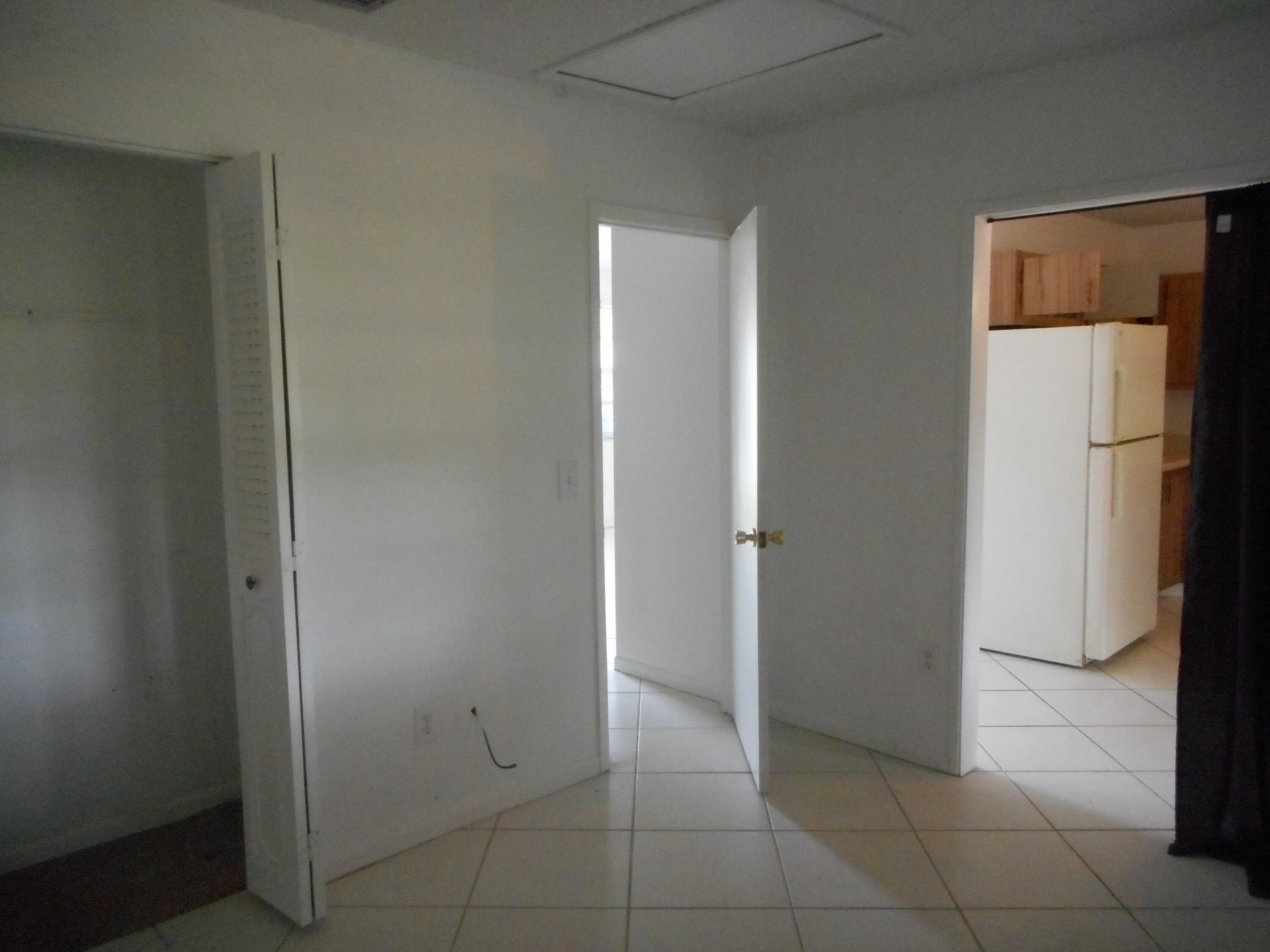 938 Sumter Road West West Palm Beach, FL 33415 - Photo 11 of 14 DSCN4446