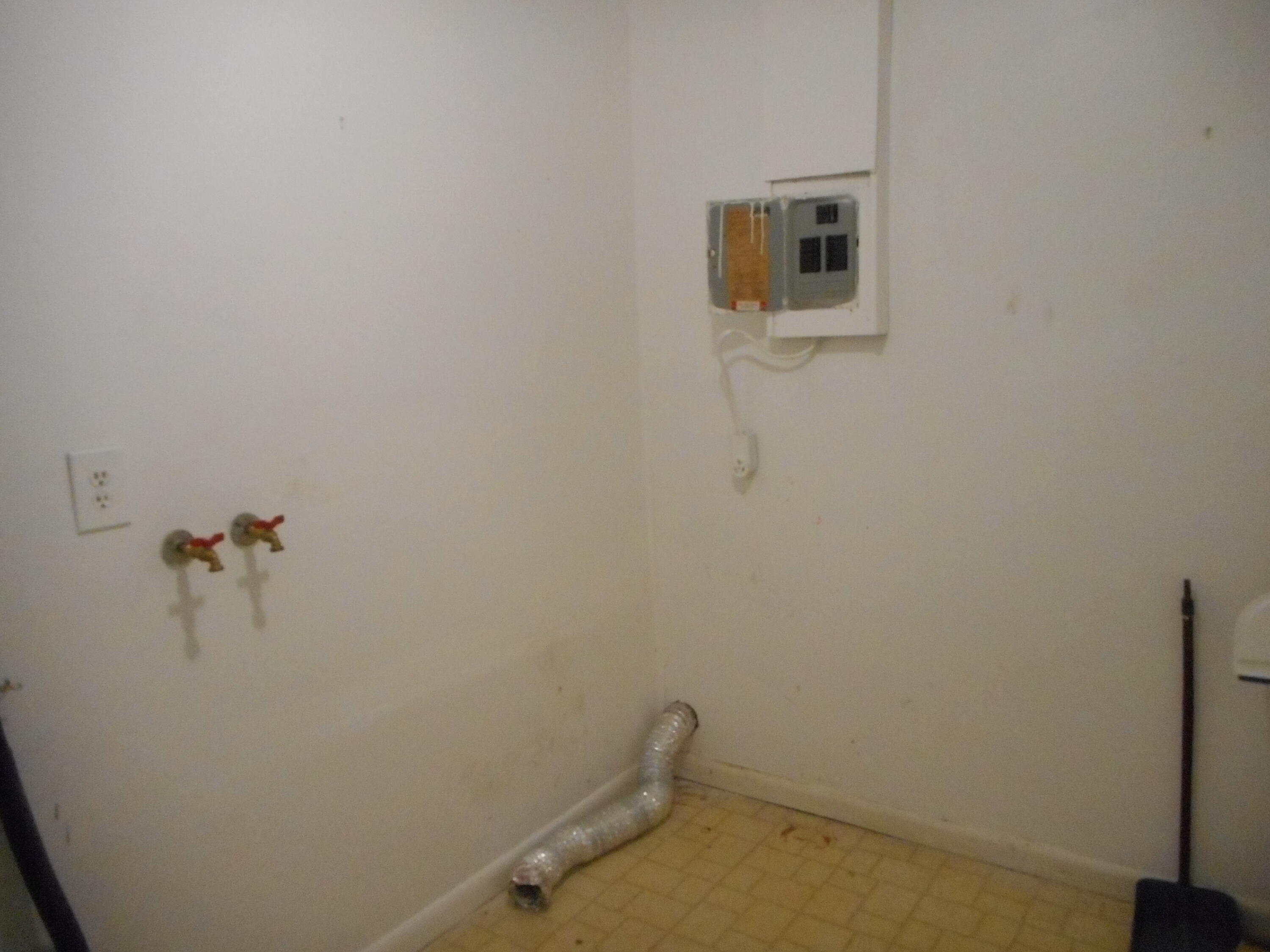 938 Sumter Road West West Palm Beach, FL 33415 - Photo 13 of 14 DSCN4448