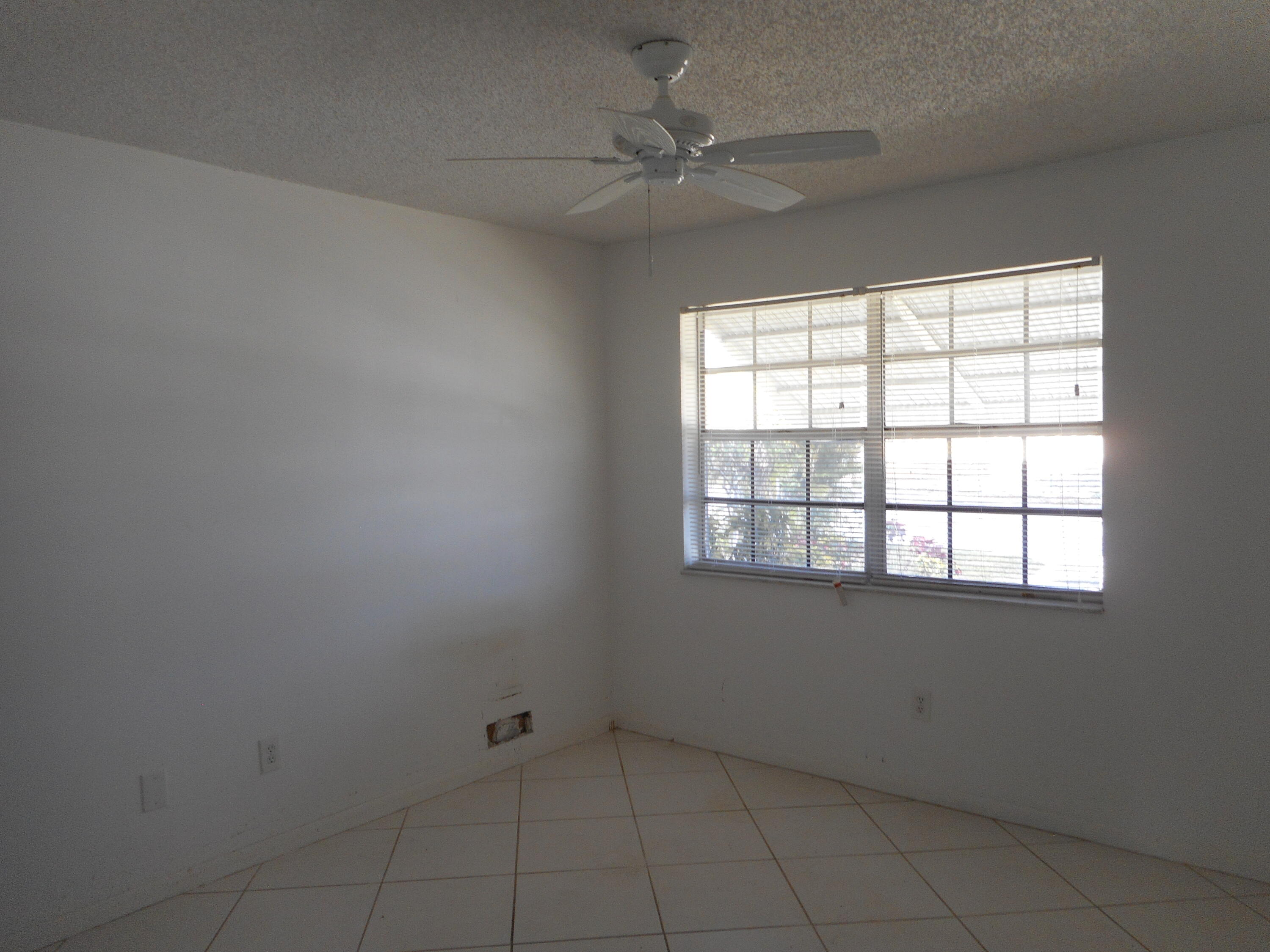 938 Sumter Road West West Palm Beach, FL 33415 - Photo 7 of 14 DSCN4442