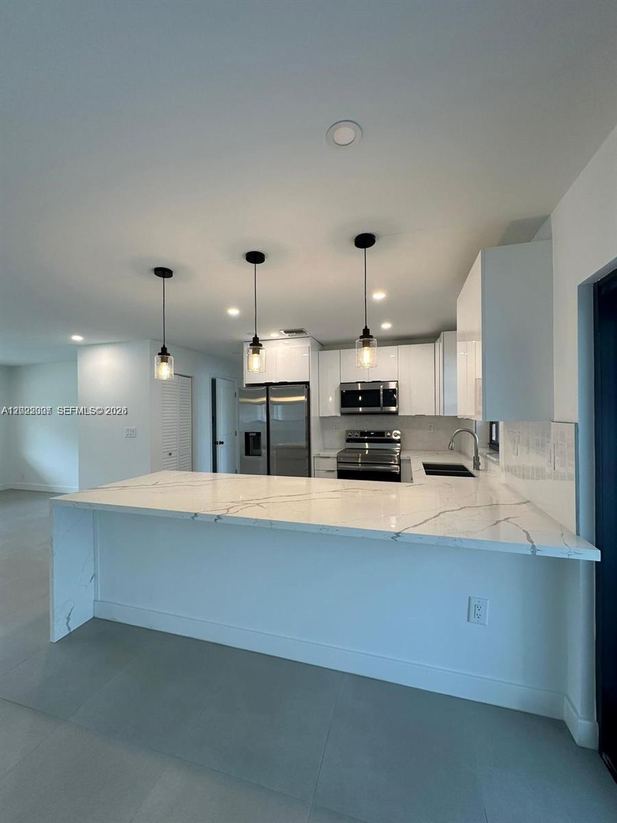 4901 Washington Street Hollywood, FL 33021 - Photo 17 of 18