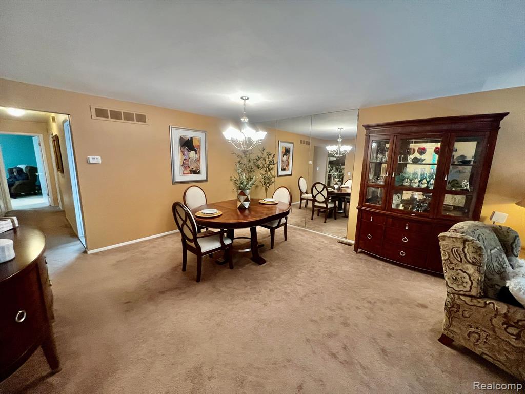 29577 Pine Ridge Circle Farmington Hills, MI 48331 - Photo 5 of 16