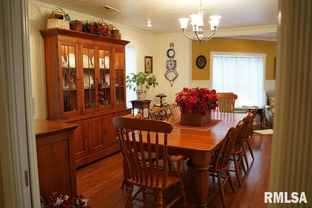 $656,500 | 25065 Rock Springs Hollow Road, Thebes, IL 62990