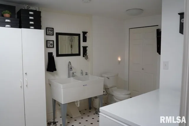 $656,500 | 25065 Rock Springs Hollow Road, Thebes, IL 62990