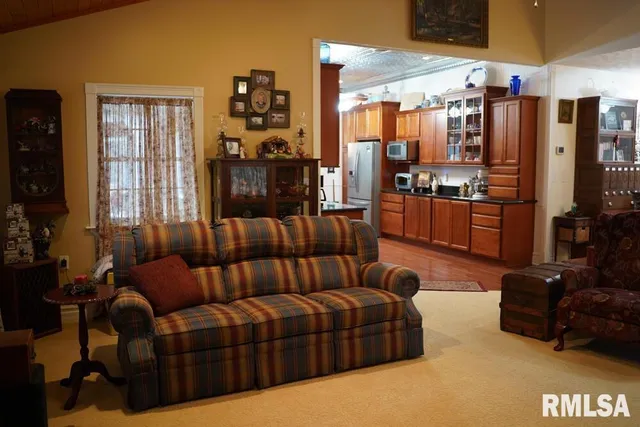 $656,500 | 25065 Rock Springs Hollow Road, Thebes, IL 62990