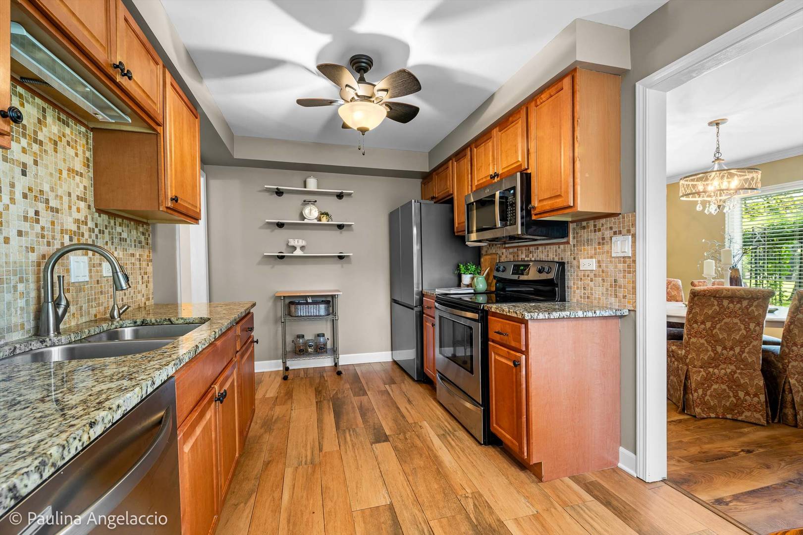 260 Timber Ridge Lane, Unit D Lake Barrington, IL 60010 - Photo 8 of 26 Gallery Image 8