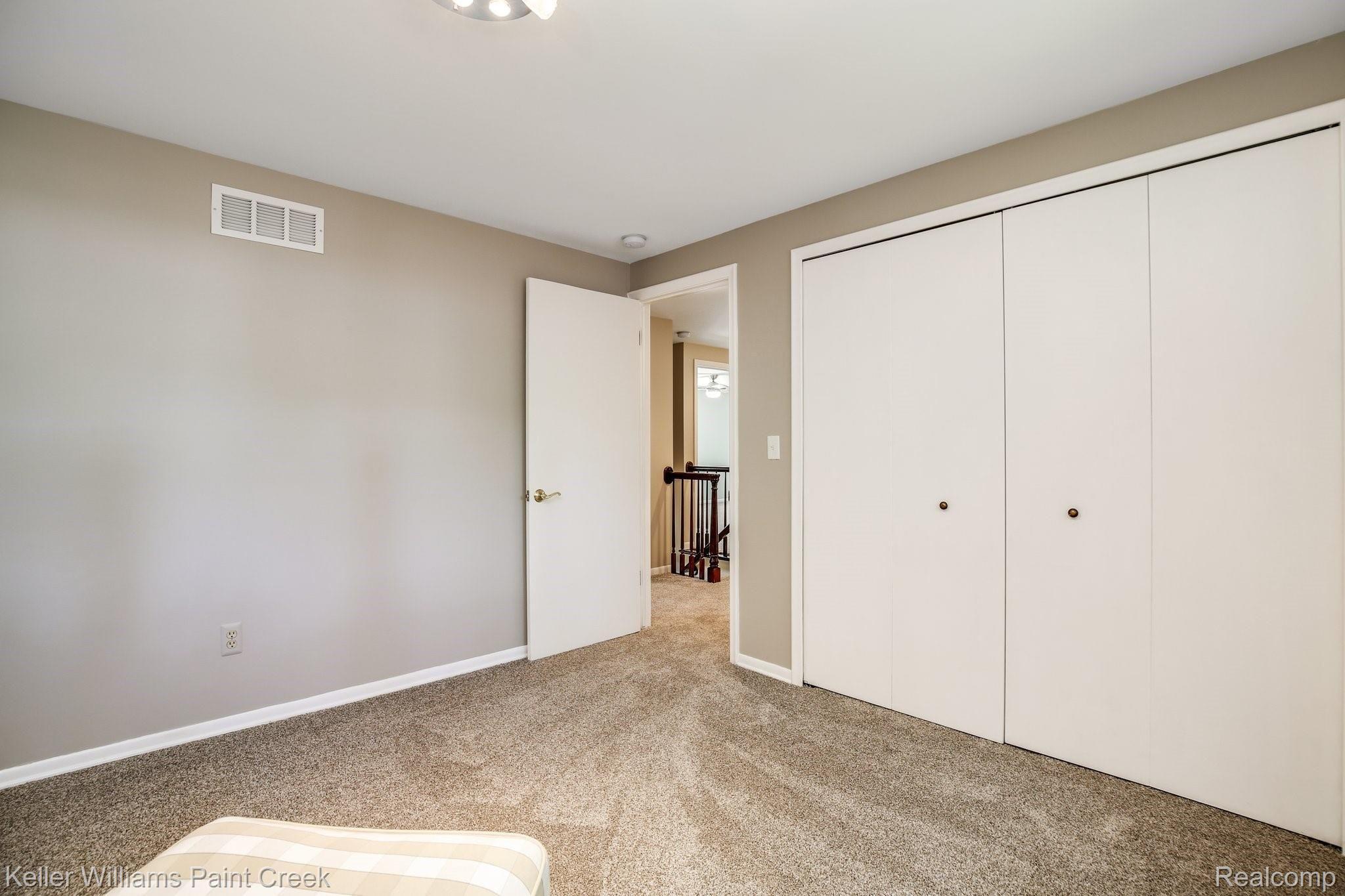 855 Aspen Drive Rochester, MI 48307 - Photo 10 of 54 Bedroom 3