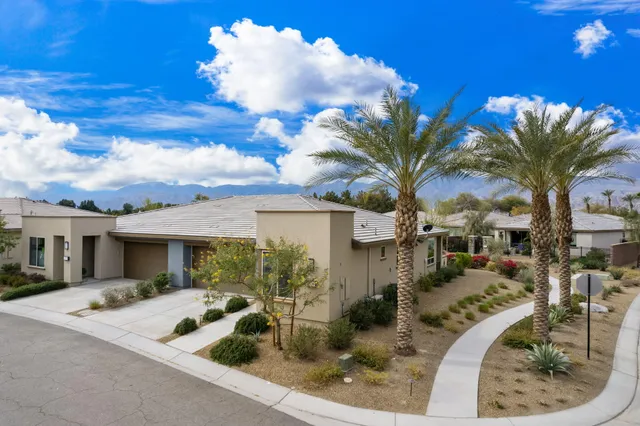 a view of a house with entertaining space