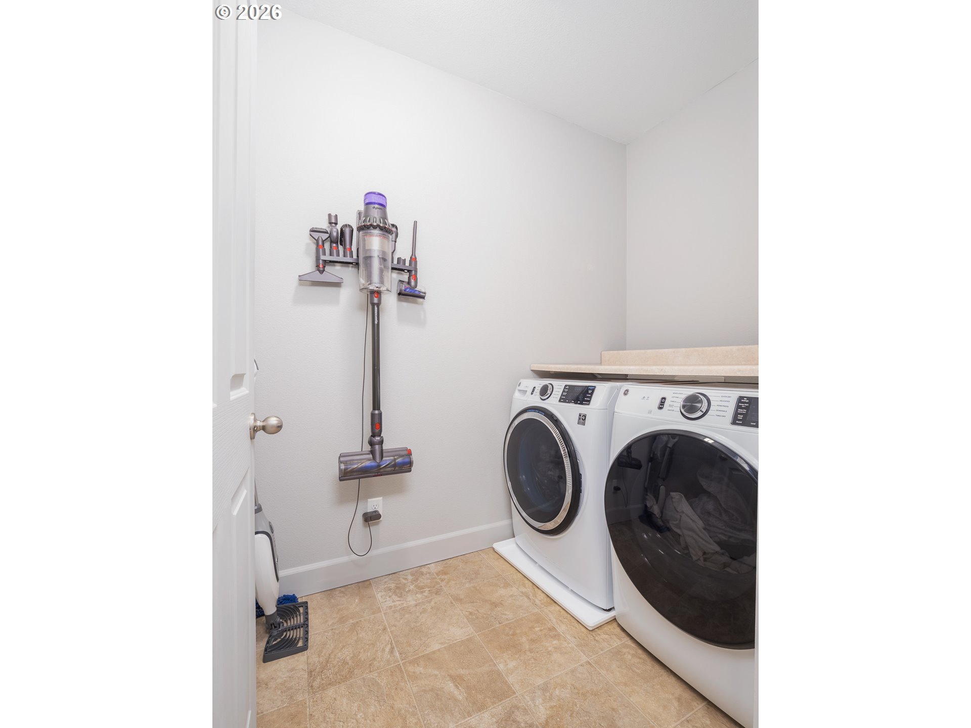 14756 Southwest Mulberry Drive Portland, OR 97224 - Photo 9 of 47