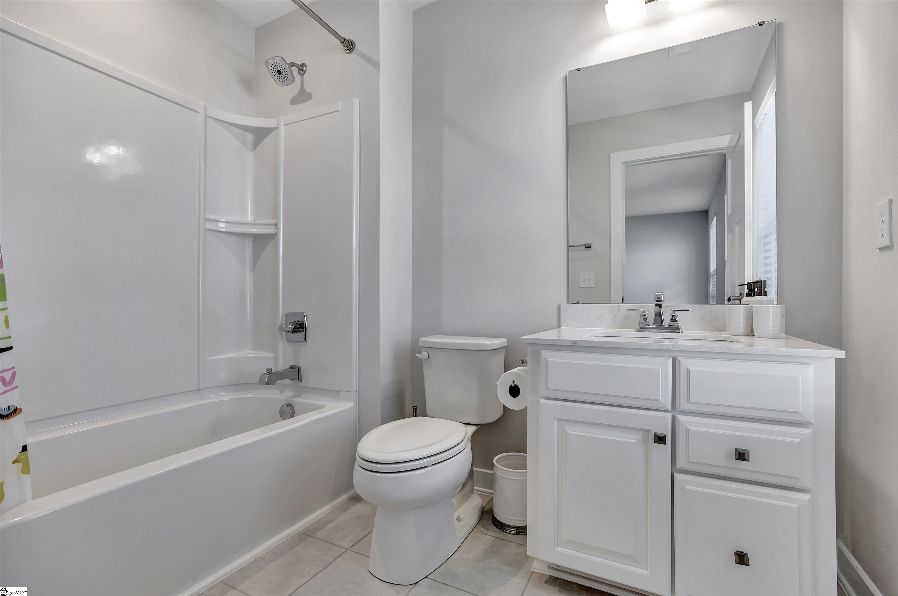 307 Fairfield Street Anderson, SC 29621 - Photo 23 of 36 Ensuite