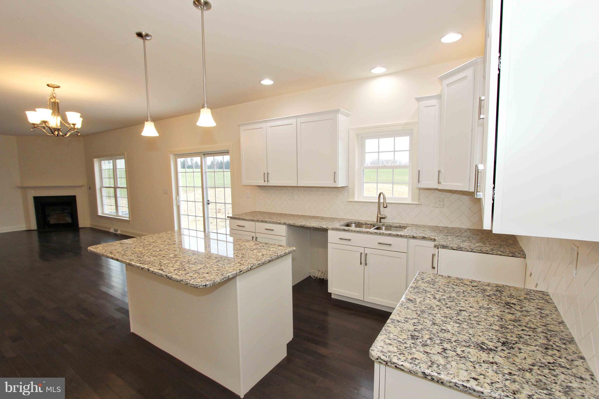 2455 Baker Road York, PA 17408 - Photo 20 of 54 Kit and Fr