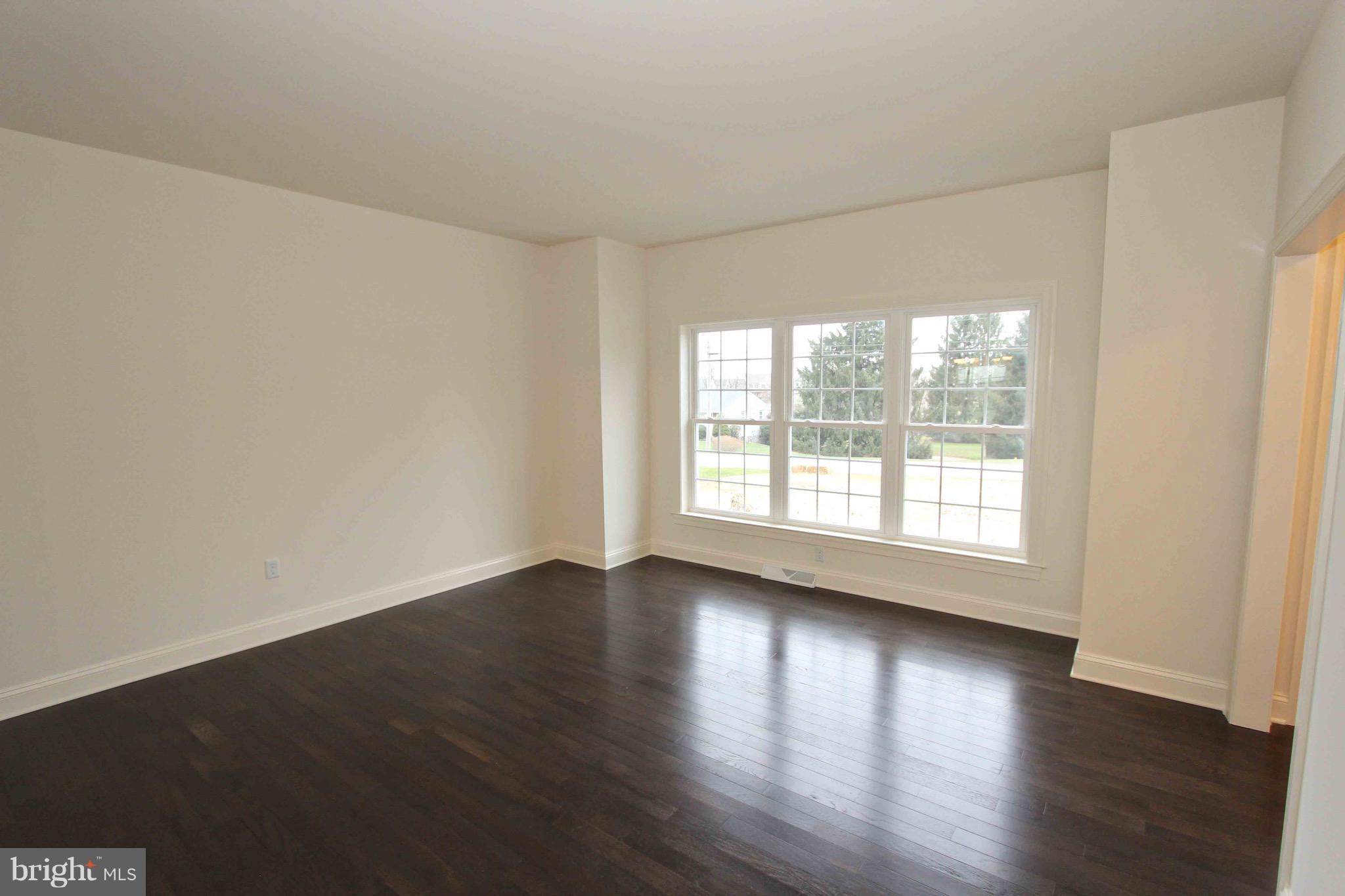 2455 Baker Road York, PA 17408 - Photo 8 of 54 Living Room