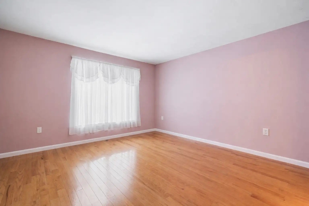 51 Brookview Road, Unit 4 1 Windham, NH 03087 - Photo 20 of 37