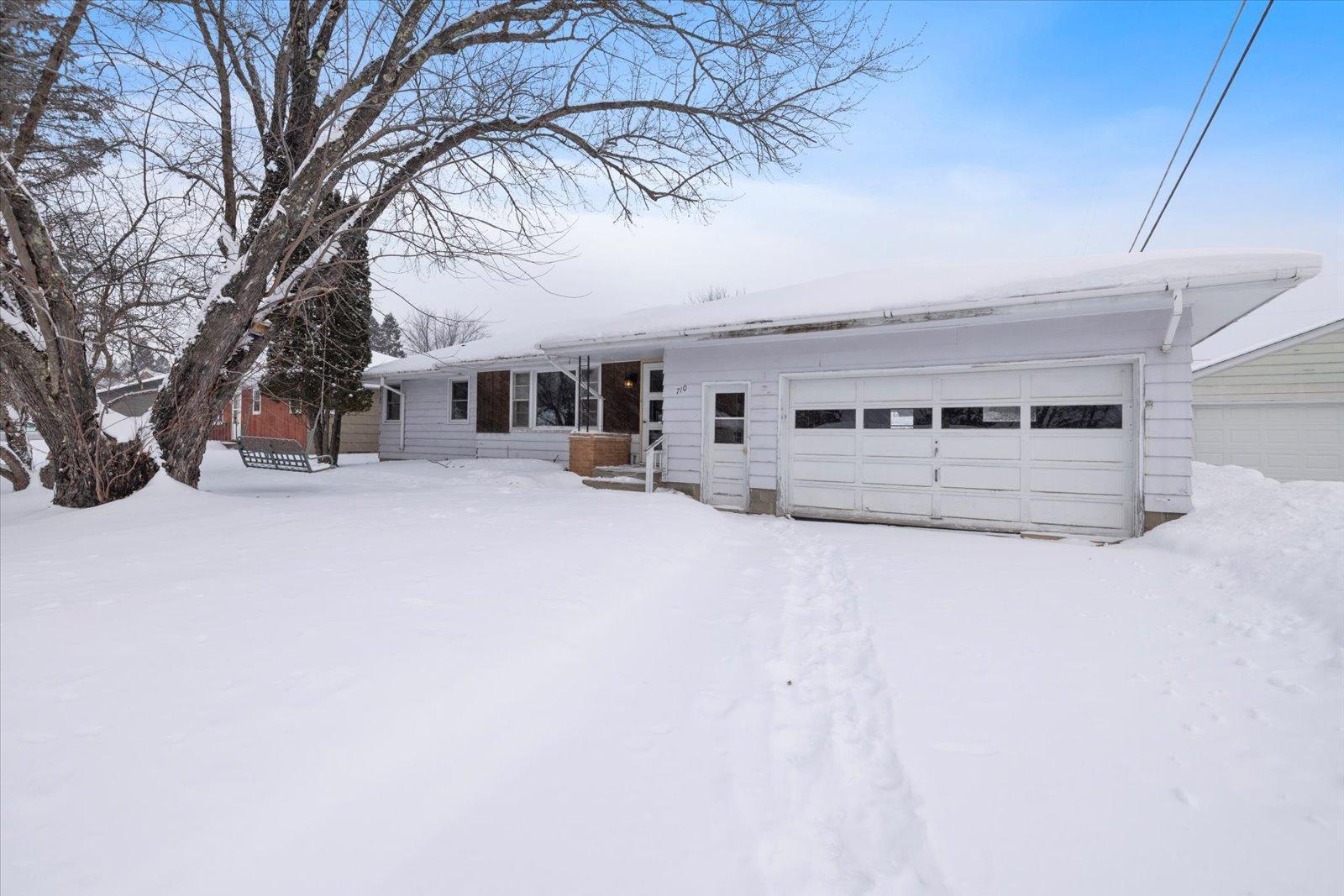 710 Maple Drive Aurora, MN 55705 - Photo 25 of 40