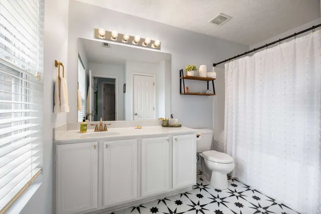 $379,900 | 1021 Ashmore Drive, Nashville, TN 37211