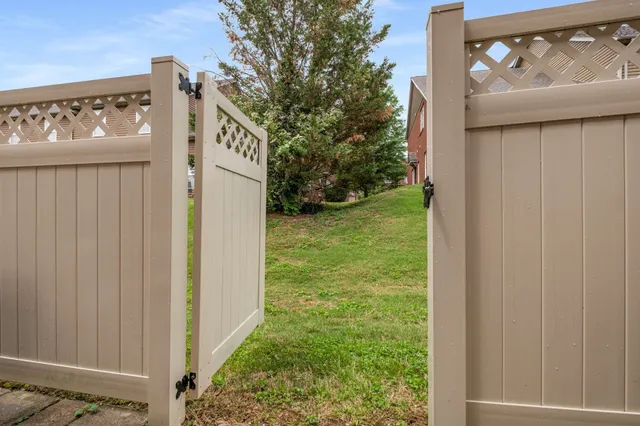 $379,900 | 1021 Ashmore Drive, Nashville, TN 37211