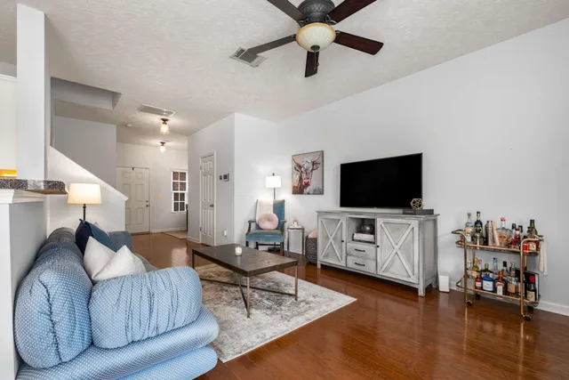 $379,900 | 1021 Ashmore Drive, Nashville, TN 37211