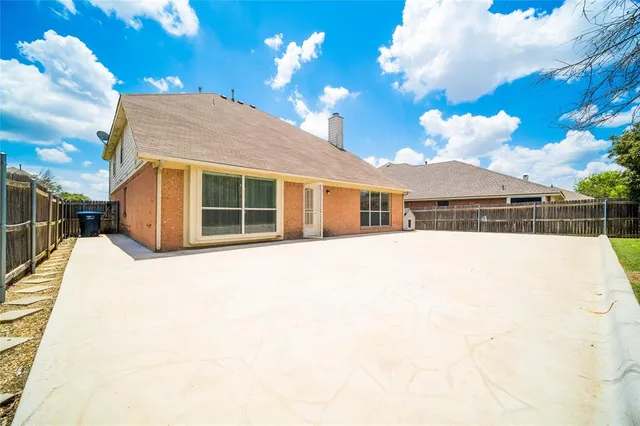 $2,650 | 4500 Shady Hollow Drive, Fort Worth, TX 76123