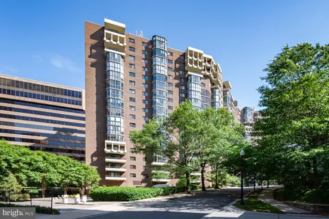 $450,000 | 1600 North Oak Street, Unit 603, Arlington, VA 22209