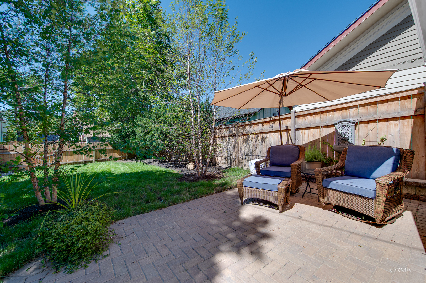 414 North Spring Street Elgin, IL 60120 - Photo 40 of 51 a view of a bench in the backyard