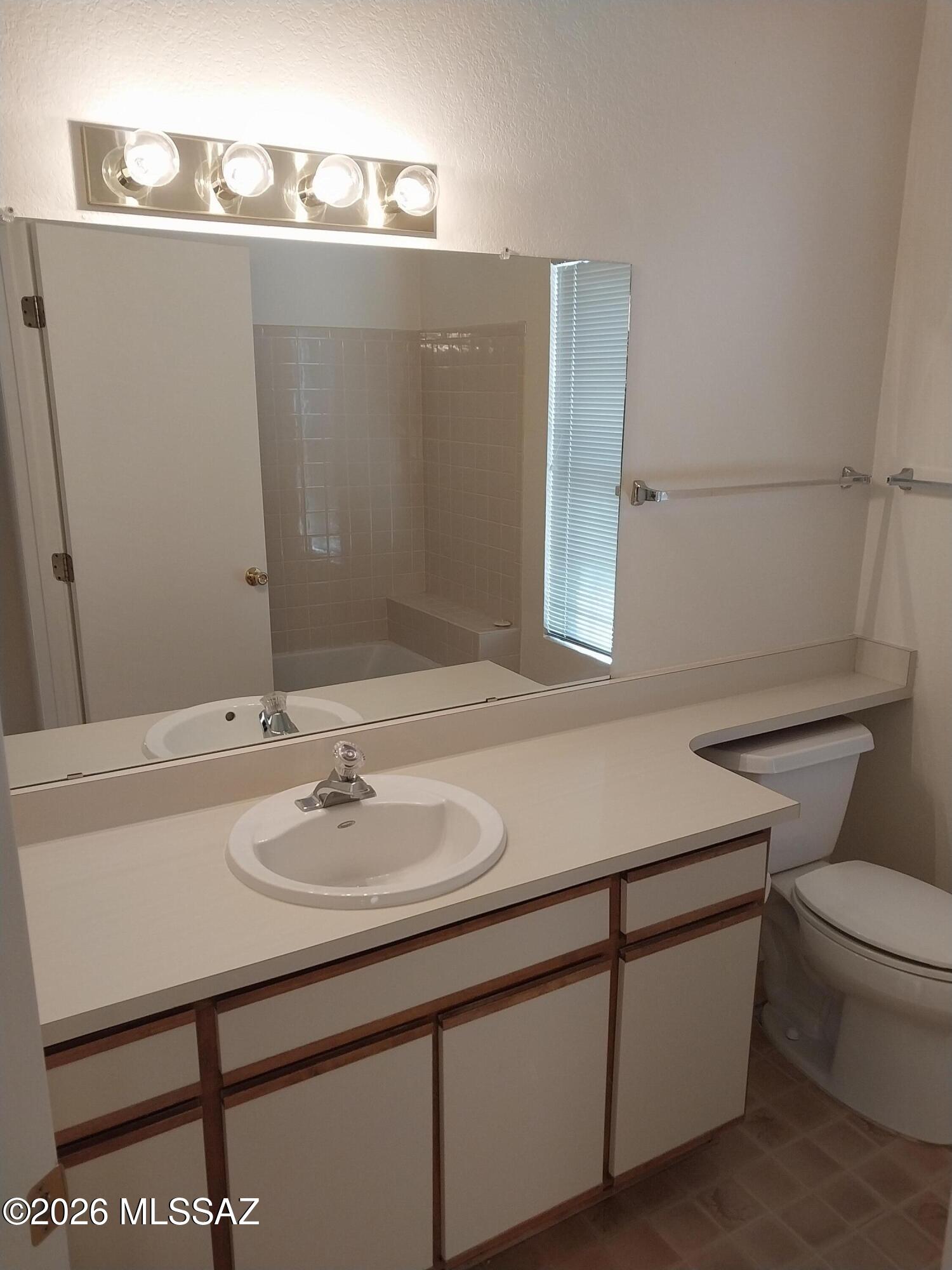 4848 West Hardy Road Tucson, AZ 85742 - Photo 6 of 11 20260219_114434