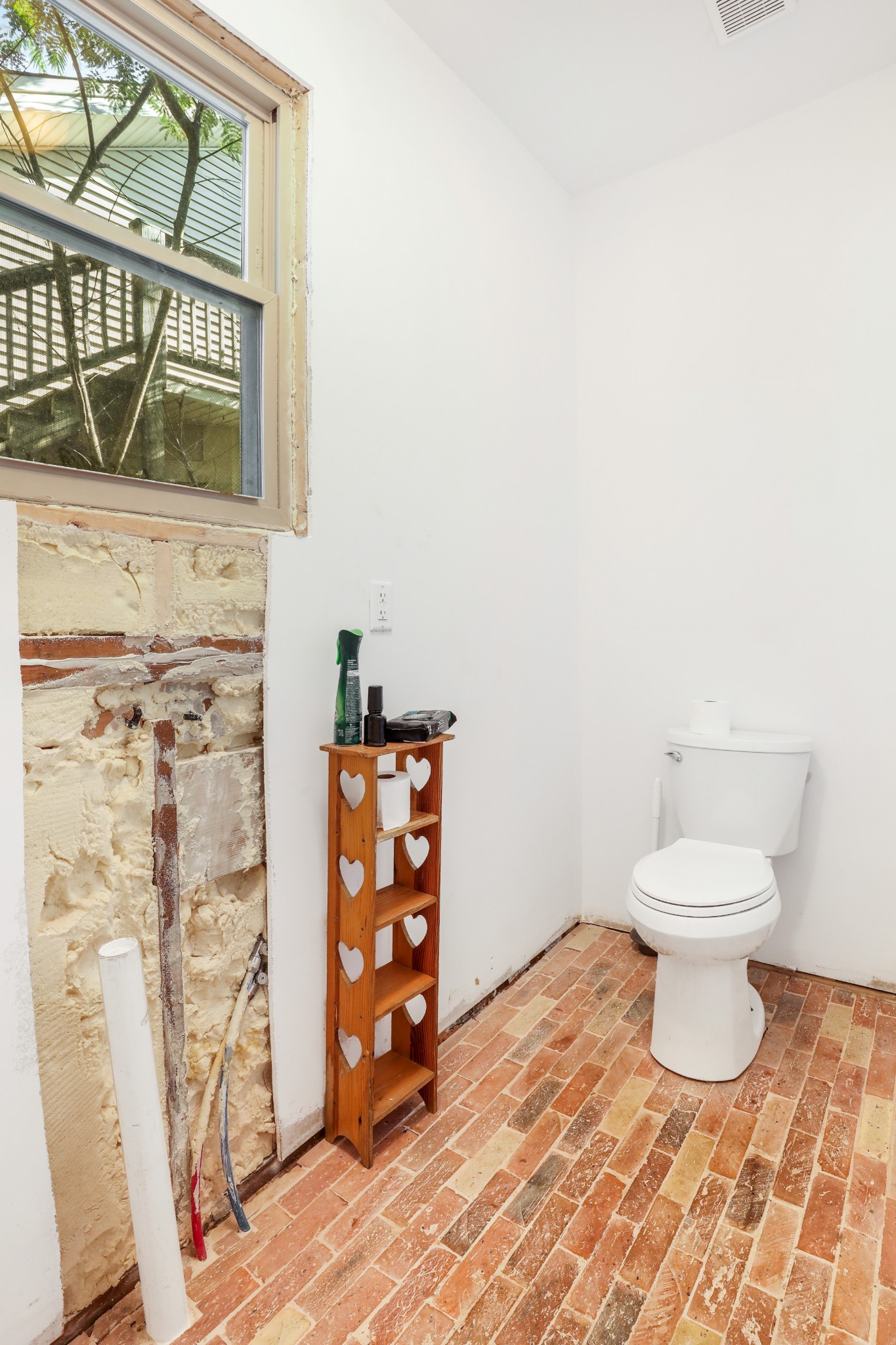 307 North Walnut Street Springfield, TN 37172 - Photo 12 of 23 a bathroom with a toilet and a sink