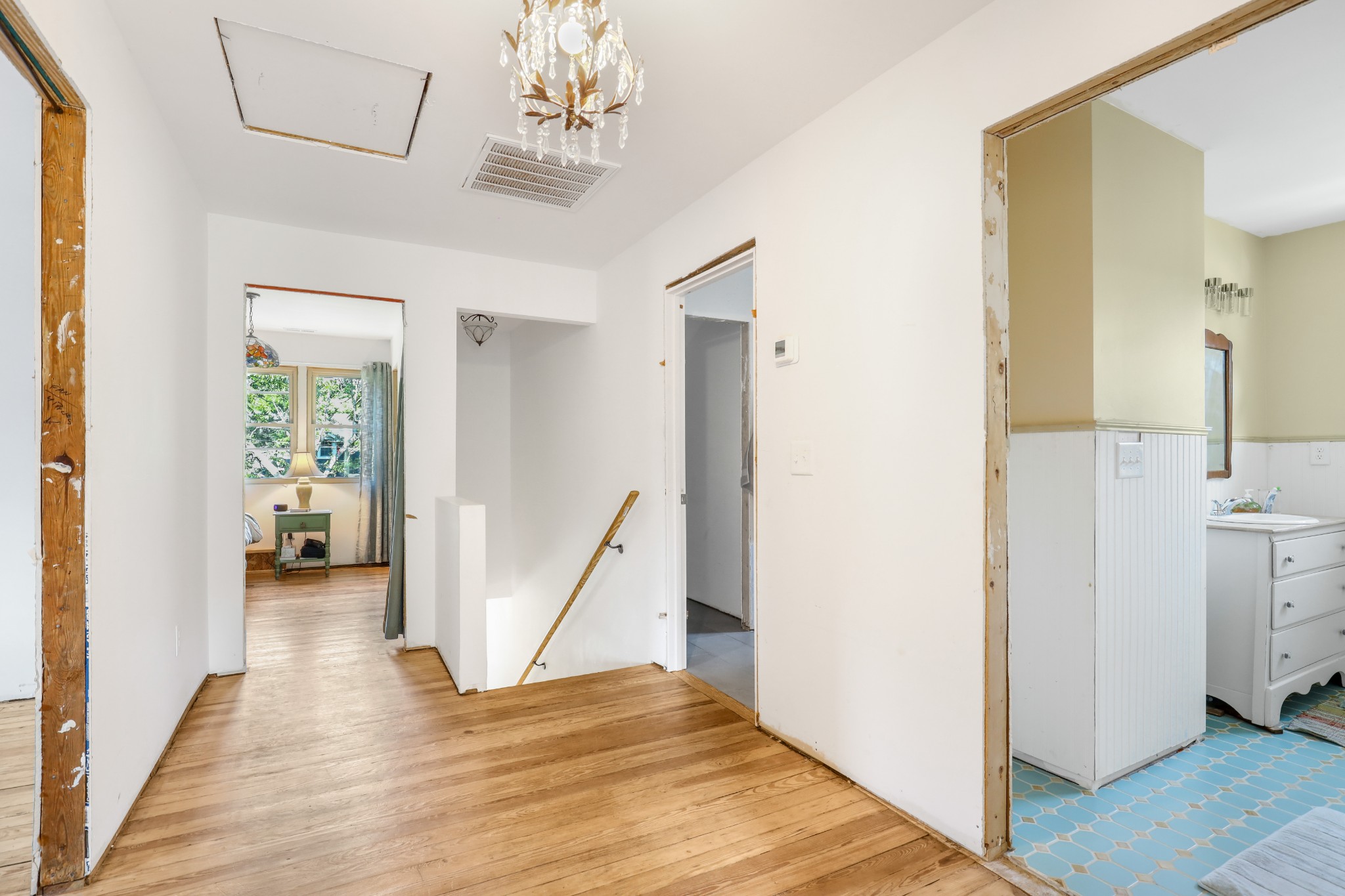 307 North Walnut Street Springfield, TN 37172 - Photo 14 of 23 a view of a hallway view with wooden floor and staircase