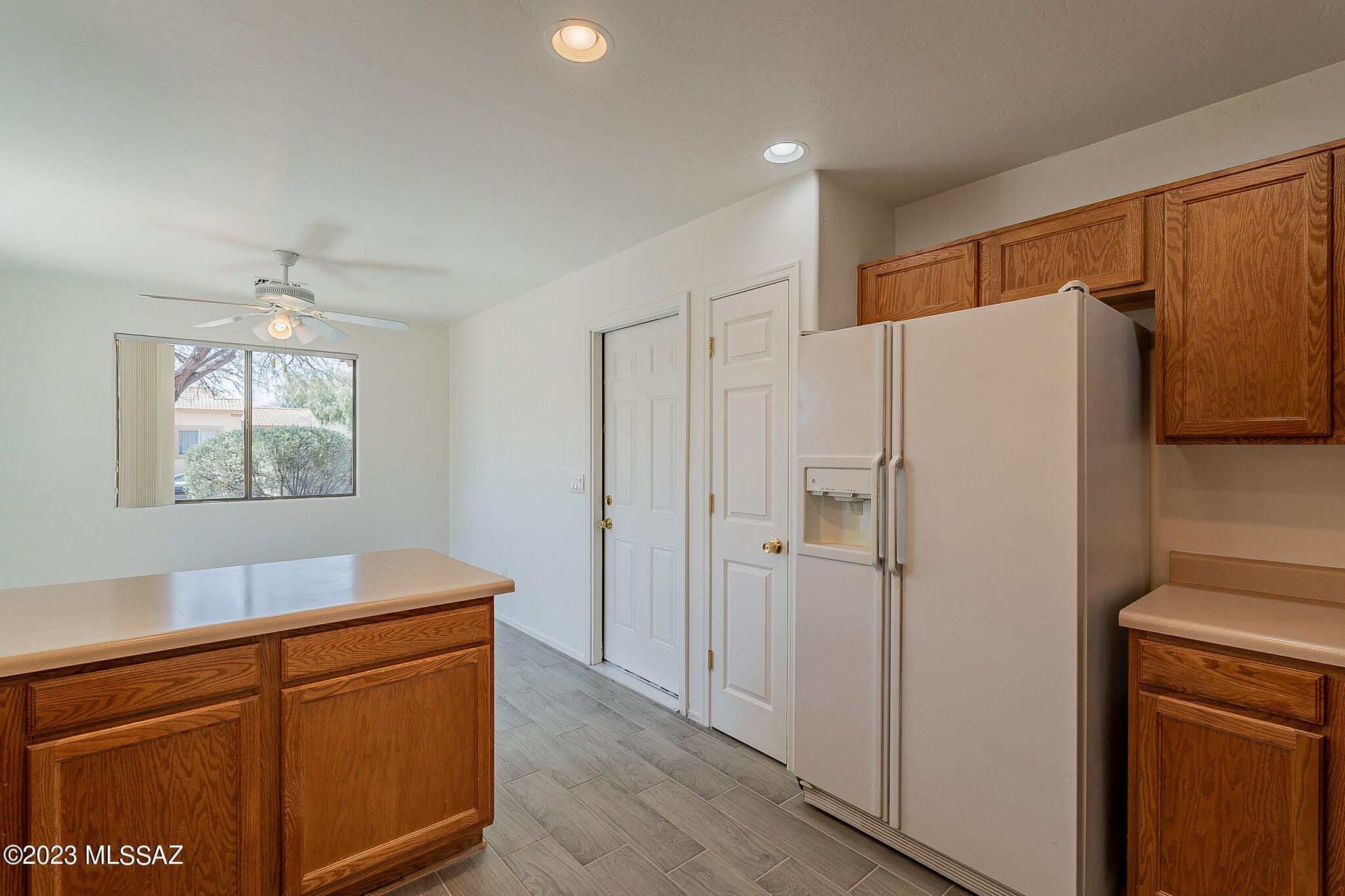 8513 East Sarnoff Ridge Loop Tucson, AZ 85710 - Photo 13 of 33