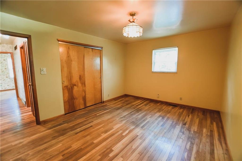 8145 Rumford Road Indianapolis, IN 46219 - Photo 13 of 28 Gallery Image 13