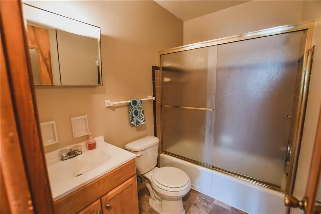 8145 Rumford Road Indianapolis, IN 46219 - Photo 17 of 28 Gallery Image 17