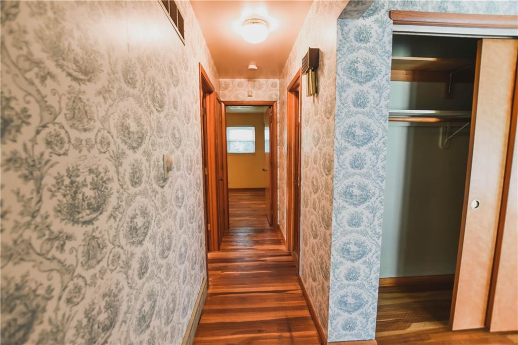 8145 Rumford Road Indianapolis, IN 46219 - Photo 18 of 28 Gallery Image 18