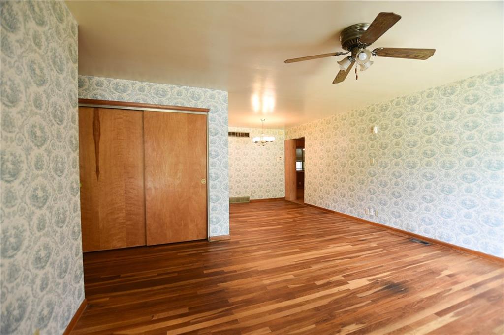 8145 Rumford Road Indianapolis, IN 46219 - Photo 3 of 28 Gallery Image 3