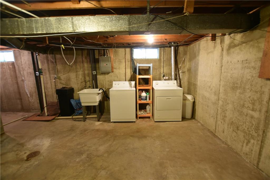 8145 Rumford Road Indianapolis, IN 46219 - Photo 23 of 28 Gallery Image 23